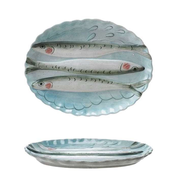 Stoneware Scalloped Fish Plate