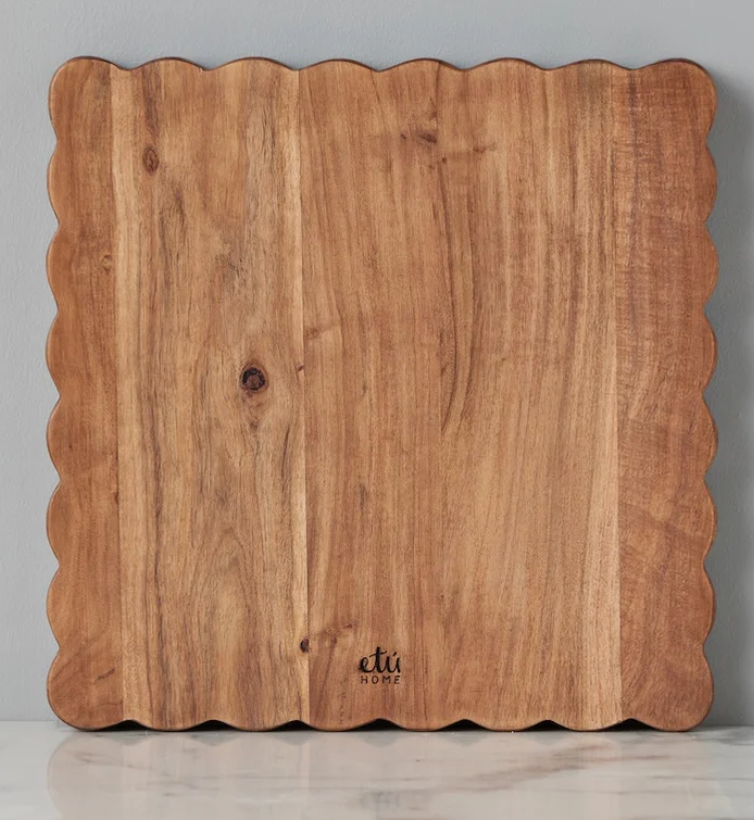 Square Scalloped Cutting Board